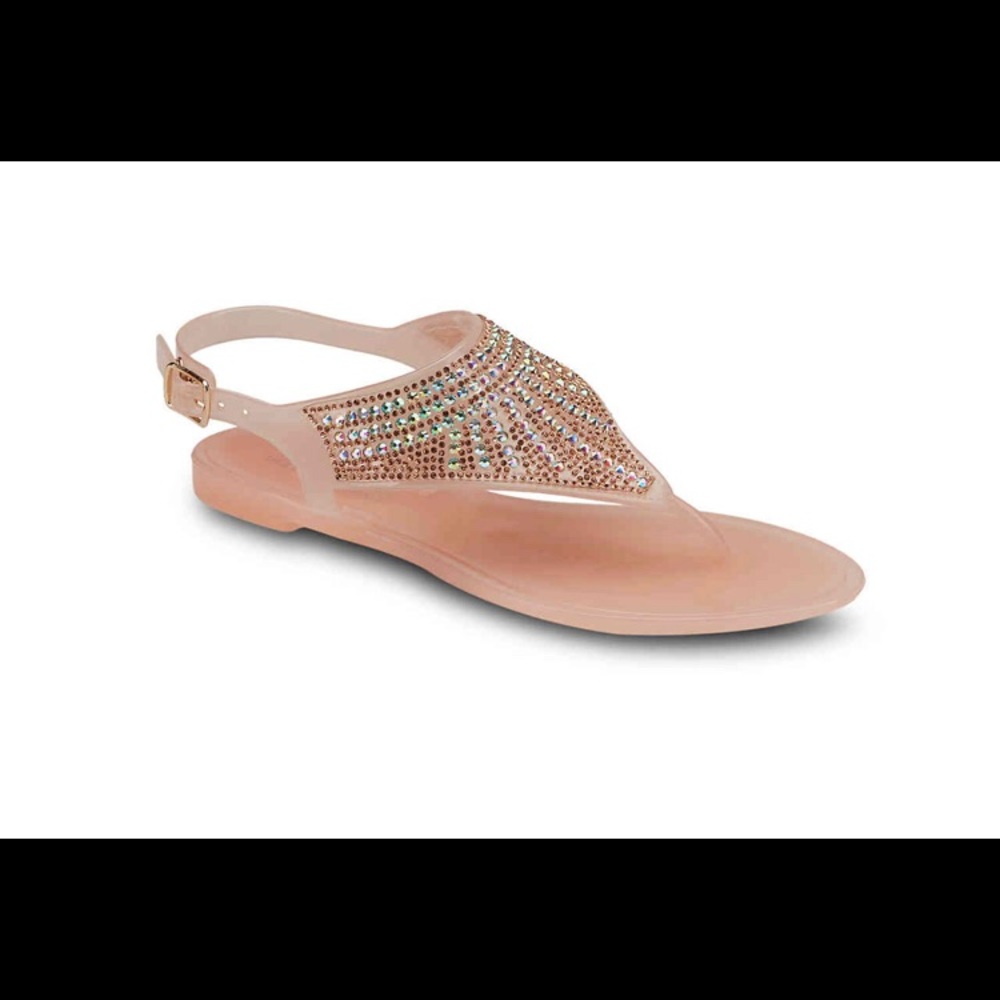 Pink sandal great for summer time😊